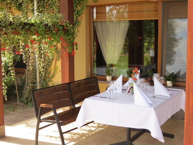 كورنيك Hotel Daglezja Nad Jeziorem Kornickim المظهر الخارجي الصورة
