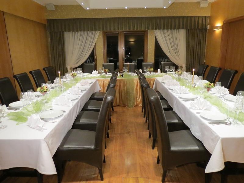 كورنيك Hotel Daglezja Nad Jeziorem Kornickim المظهر الخارجي الصورة